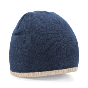 Two-tone pull-on beanie